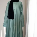 Sophisticated Green Abaya with Fine Embroidery – elegant free size abaya for women